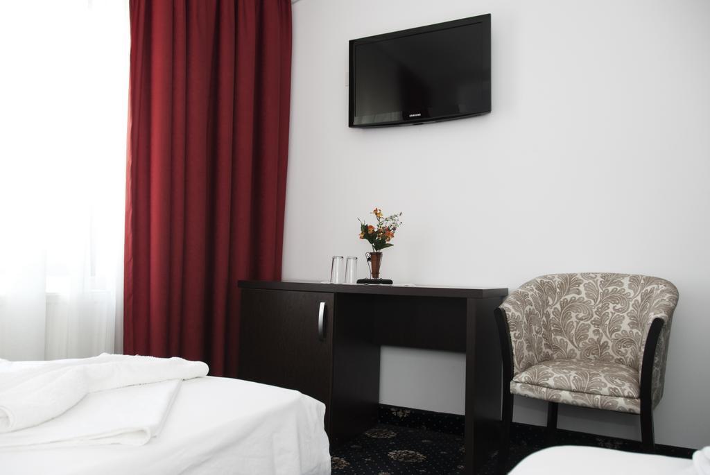 Hotel Cristian Afumati Номер фото