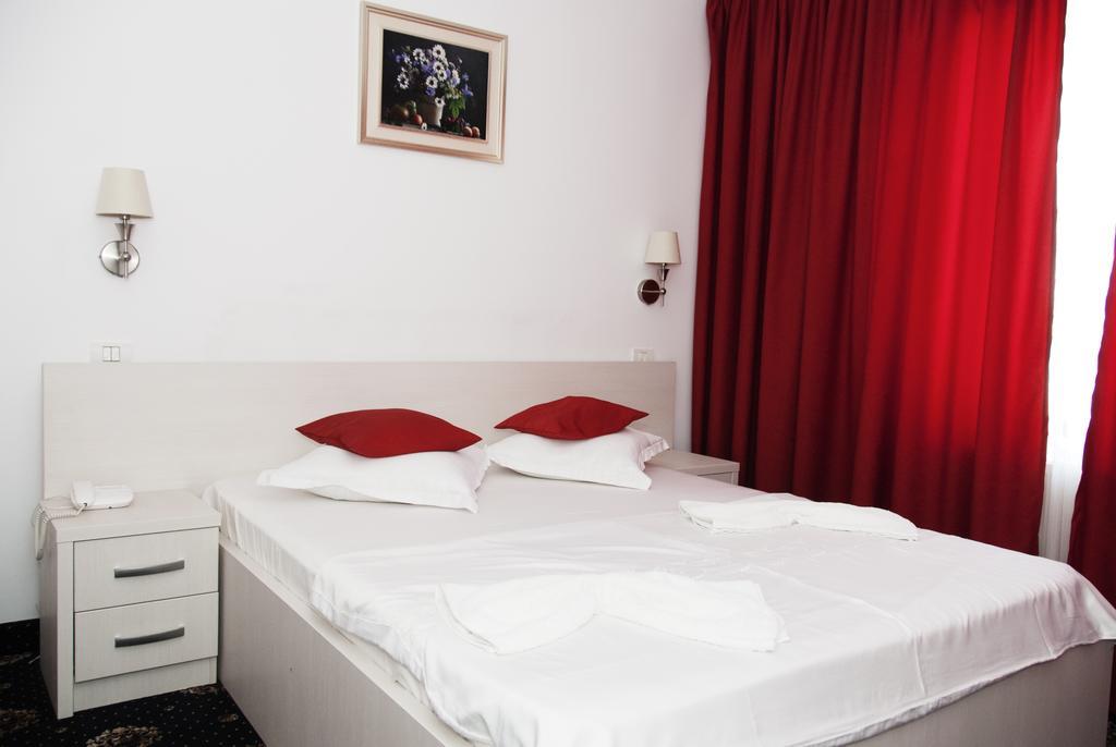 Hotel Cristian Afumati Номер фото